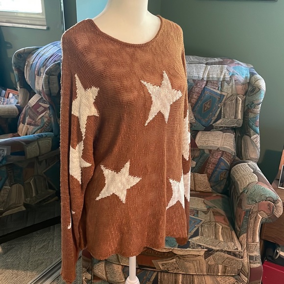 Stars sweater. - Picture 1 of 5